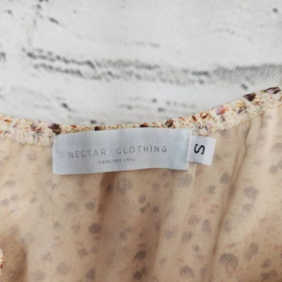 Nectar Clothing Women's Cream Floral Spaghetti Strap Boho Peplum Top Size Small - Picture 8 of 9